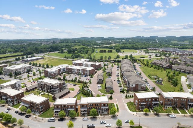 3833 Somers Ln, Thompsons Station, TN 37179