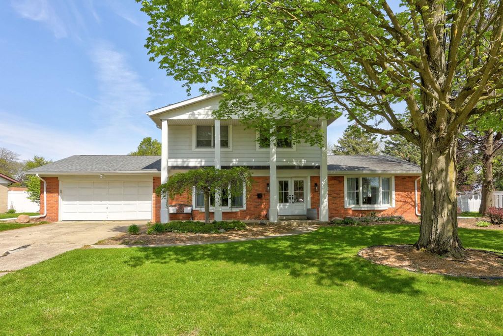 405 Nickless Street, Frankenmuth, MI 48734