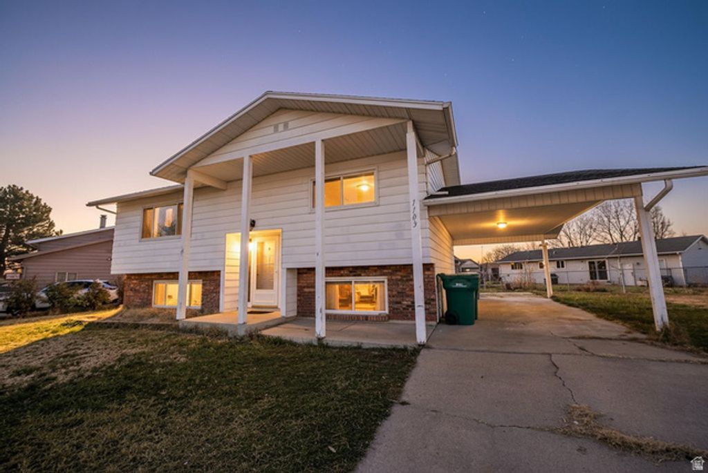 1183 N 200 E, Layton, UT 84041