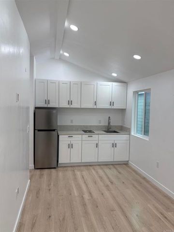 2411 L Street, San Diego, CA 92102