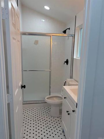 2411 L Street, San Diego, CA 92102