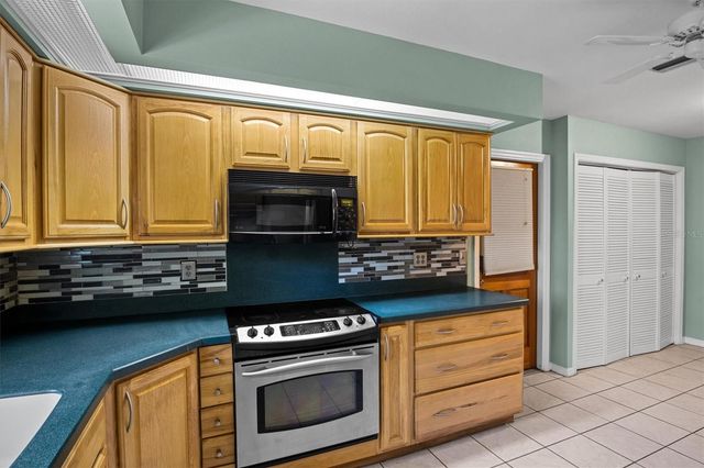 105 SOUTH COURT, Auburndale, FL 33823