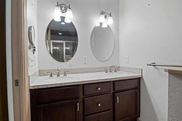 105 SOUTH COURT, Auburndale, FL 33823