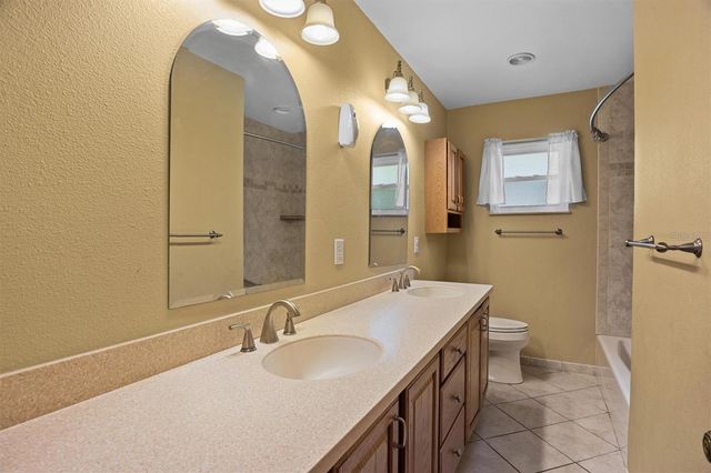 105 SOUTH COURT, Auburndale, FL 33823