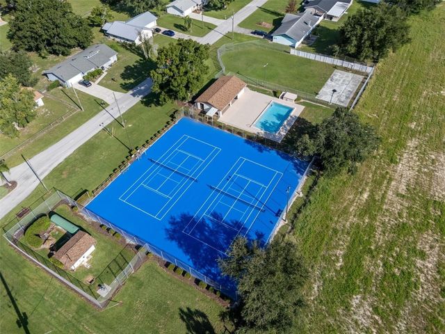 105 SOUTH COURT, Auburndale, FL 33823