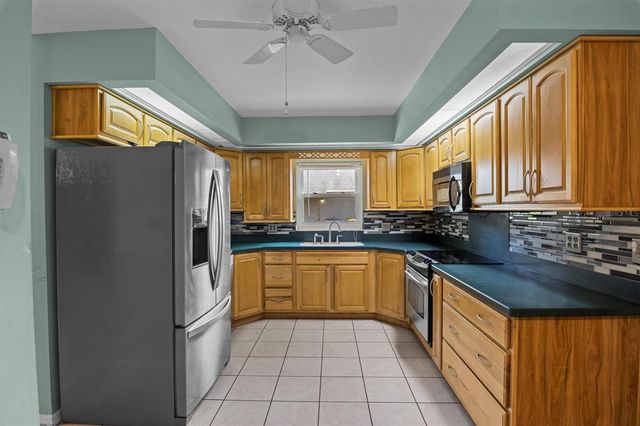 105 SOUTH COURT, Auburndale, FL 33823
