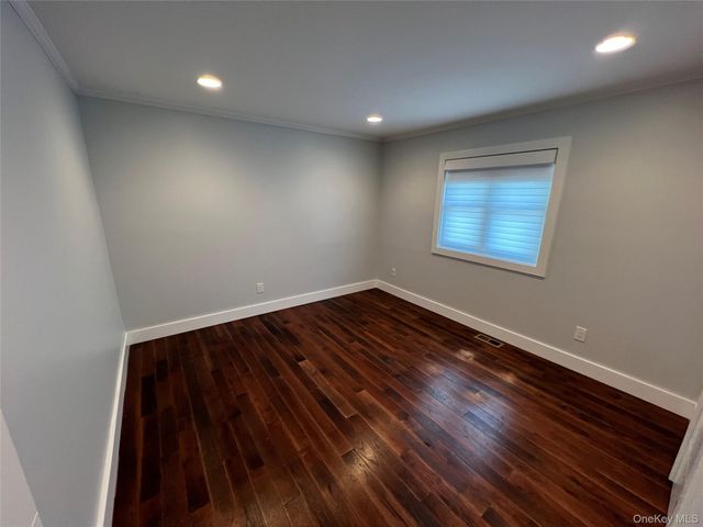 43 Crescent Street, Hicksville, NY 11801