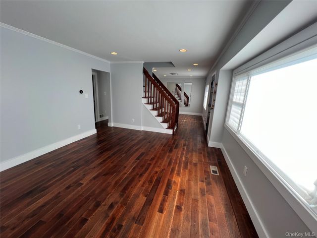 43 Crescent Street, Hicksville, NY 11801