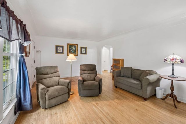 671 Como Avenue, Saint Paul, MN 55103