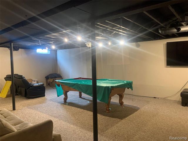 48711 Cross Creek Drive, Macomb, MI 48044