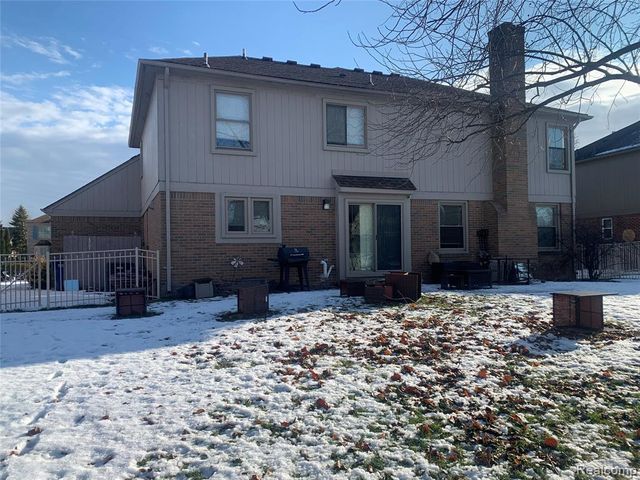 48711 Cross Creek Drive, Macomb, MI 48044