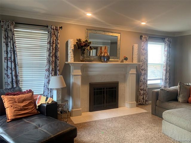 48711 Cross Creek Drive, Macomb, MI 48044