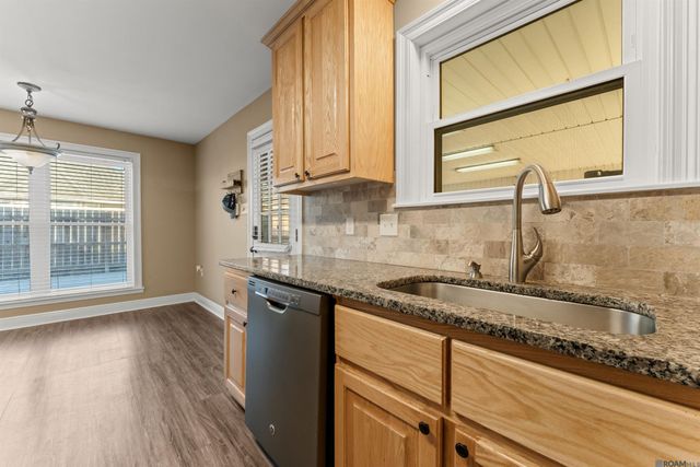 11232 Eva Mae Ct, Baton Rouge, LA 70818