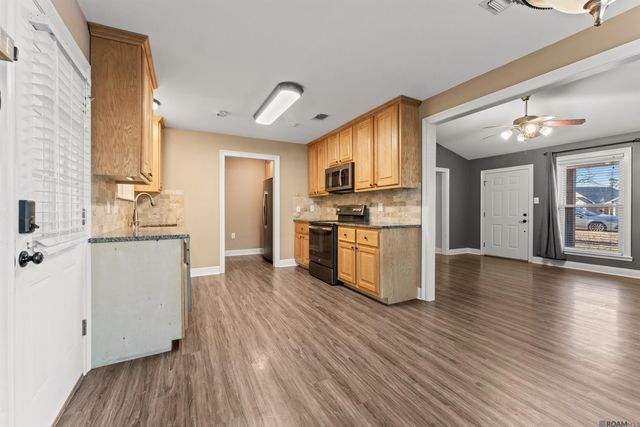 11232 Eva Mae Ct, Baton Rouge, LA 70818