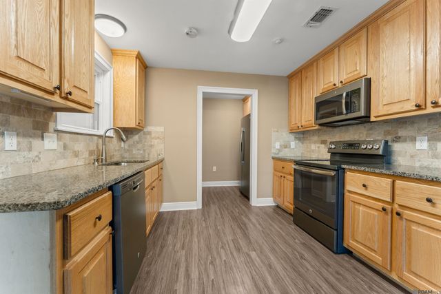 11232 Eva Mae Ct, Baton Rouge, LA 70818