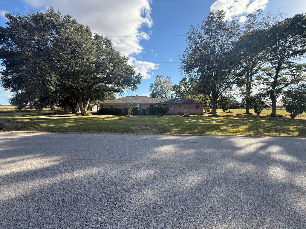 5443 Randon School Road, Rosenberg, TX 77471