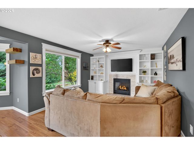 205 Ne MILNE Rd, Hillsboro, OR 97124
