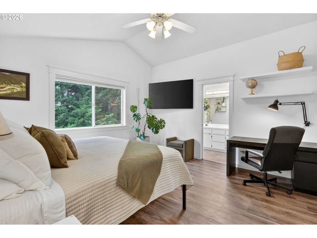 205 Ne MILNE Rd, Hillsboro, OR 97124