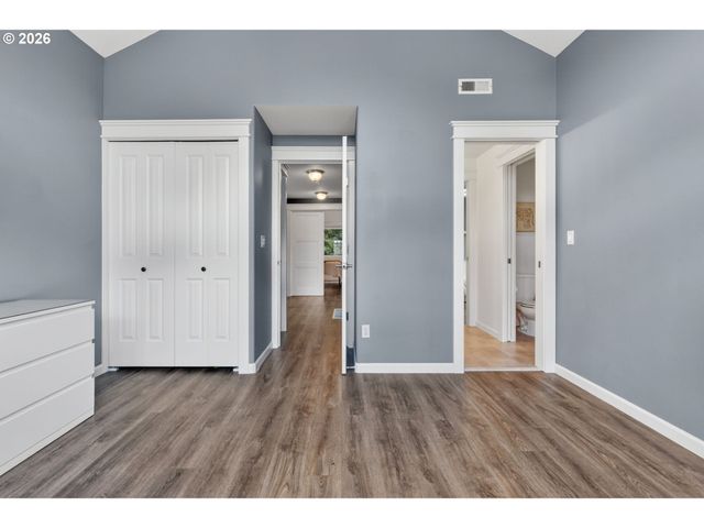 205 Ne MILNE Rd, Hillsboro, OR 97124