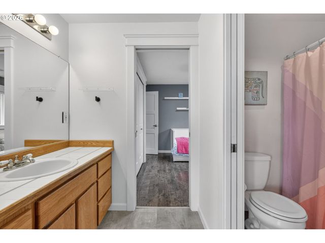 205 Ne MILNE Rd, Hillsboro, OR 97124