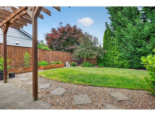 205 Ne MILNE Rd, Hillsboro, OR 97124