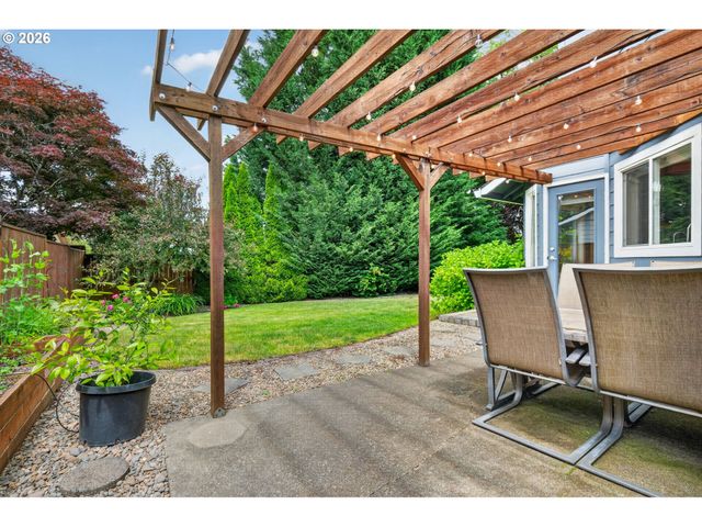 205 Ne MILNE Rd, Hillsboro, OR 97124