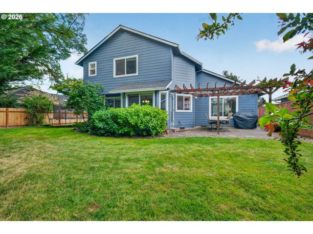 205 Ne MILNE Rd, Hillsboro, OR 97124