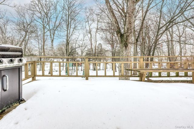 23 Scenic Drive, Suffern, NY 10901