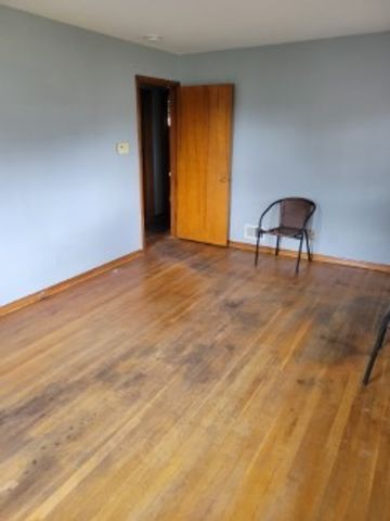 974 Hadley Dr, Sharon, PA 16146