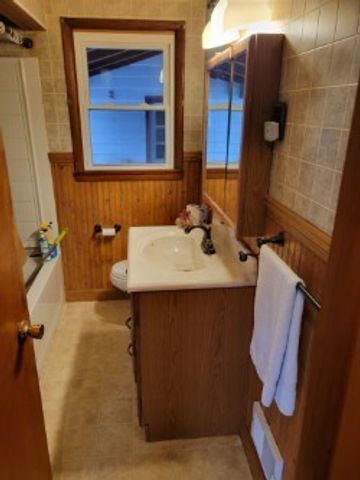 974 Hadley Dr, Sharon, PA 16146