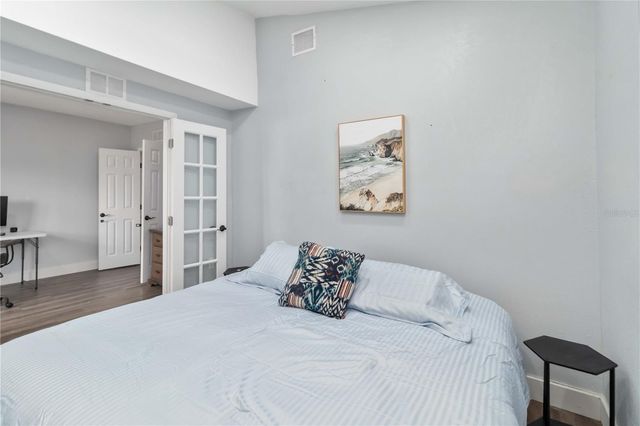 6950 29TH TERRACE N, St Petersburg, FL 33710