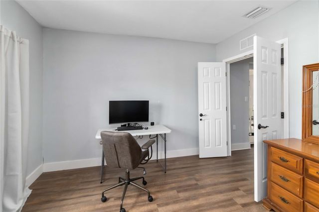 6950 29TH TERRACE N, St Petersburg, FL 33710