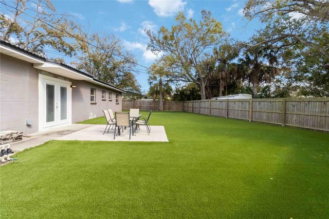 6950 29TH TERRACE N, St Petersburg, FL 33710