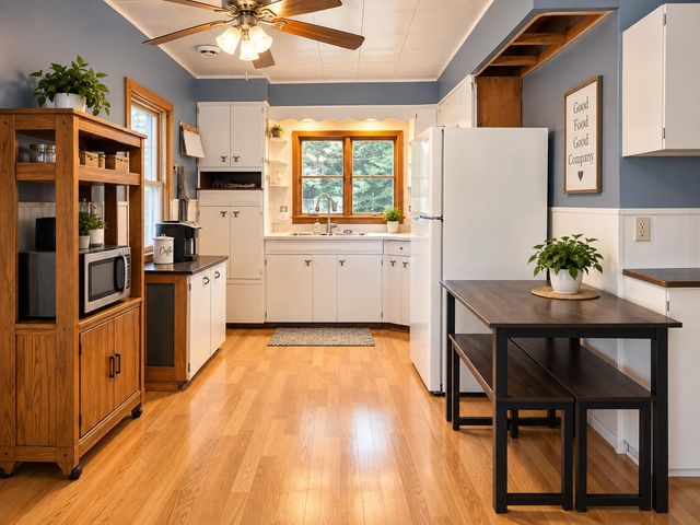 1362 E Summit Avenue, Muskegon, MI 49444