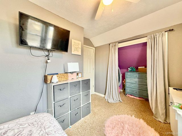 212 N Court Street, Gladstone, MI 49837