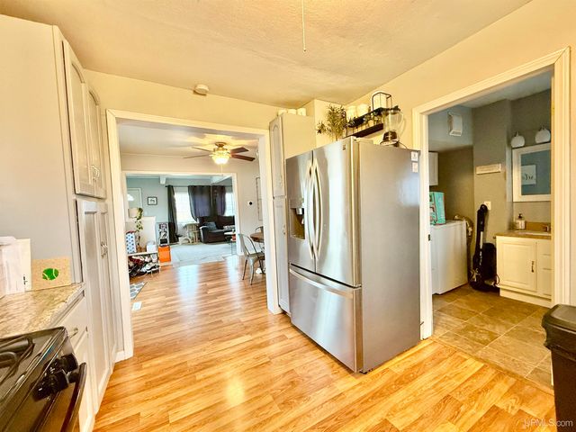 212 N Court Street, Gladstone, MI 49837