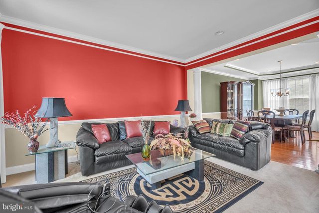 7 WRIGHT DR, Chesterfield, NJ 08515