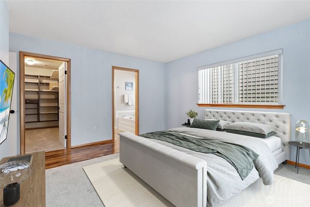 708 Hilltop Avenue, Kent, WA 98031