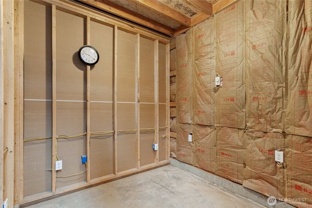 708 Hilltop Avenue, Kent, WA 98031