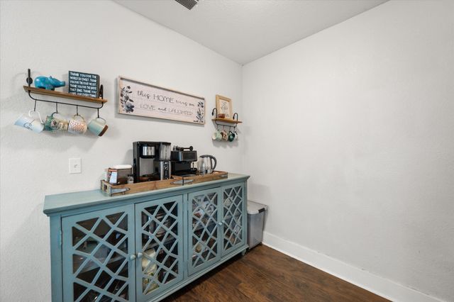 2215 W Park Row Boulevard, Corsicana, TX 75110