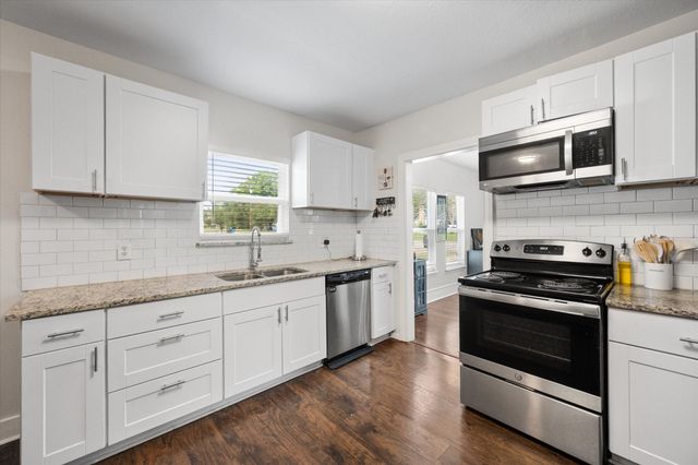 2215 W Park Row Boulevard, Corsicana, TX 75110