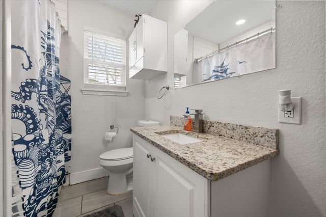 2215 W Park Row Boulevard, Corsicana, TX 75110