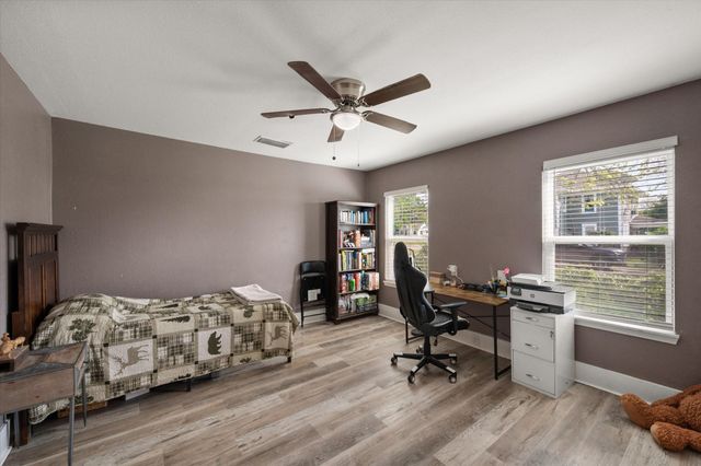 2215 W Park Row Boulevard, Corsicana, TX 75110