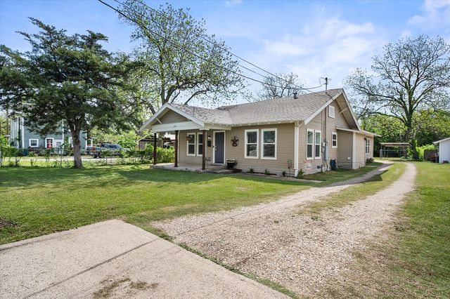 2215 W Park Row Boulevard, Corsicana, TX 75110