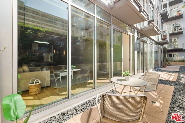 645 W 9th Street 237, Los Angeles, CA 90015