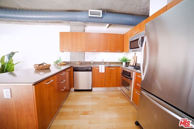 645 W 9th Street 237, Los Angeles, CA 90015