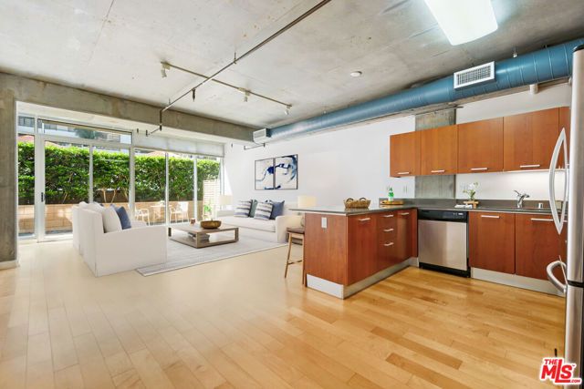 645 W 9th Street 237, Los Angeles, CA 90015