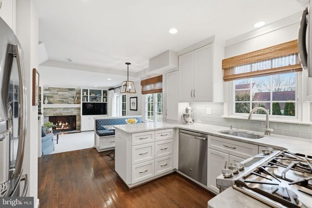 706 FORDHAM ST, Rockville, MD 20850