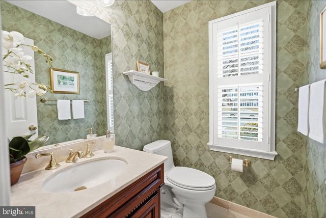 706 FORDHAM ST, Rockville, MD 20850