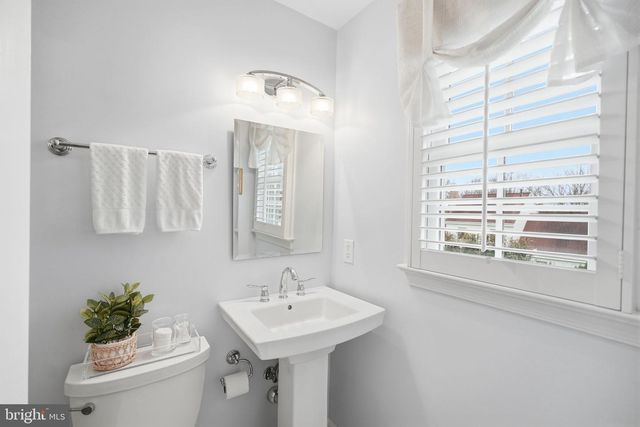 706 FORDHAM ST, Rockville, MD 20850